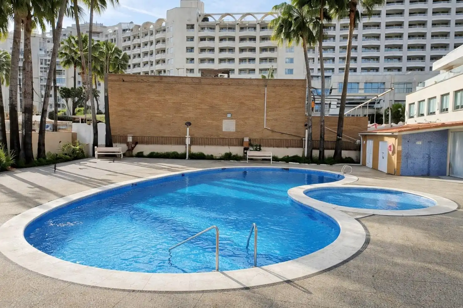 Piscina de Apartamento en venta en Oropesa del Mar / Orpesa con Aire acondicionado, Jardín privado y Terraza