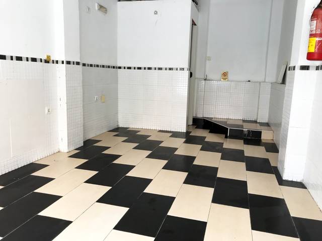 Local comercial en Alquiler en Calle Pacheco, 11 en Parque Victoria Eugenia