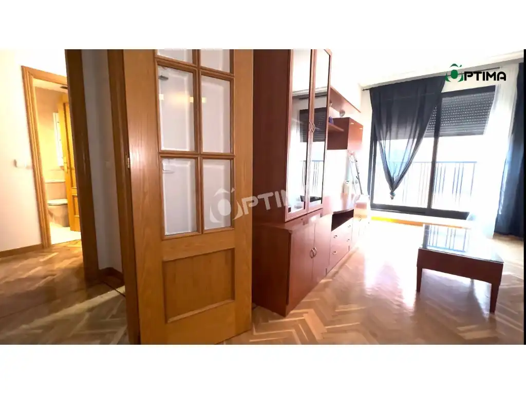 Bedroom of Flat for rent in Madrid