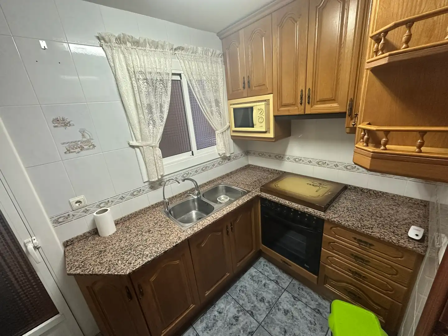 Cocina de Piso en venta en Santa Coloma de Gramenet con Aire acondicionado, Amueblado y Balcón