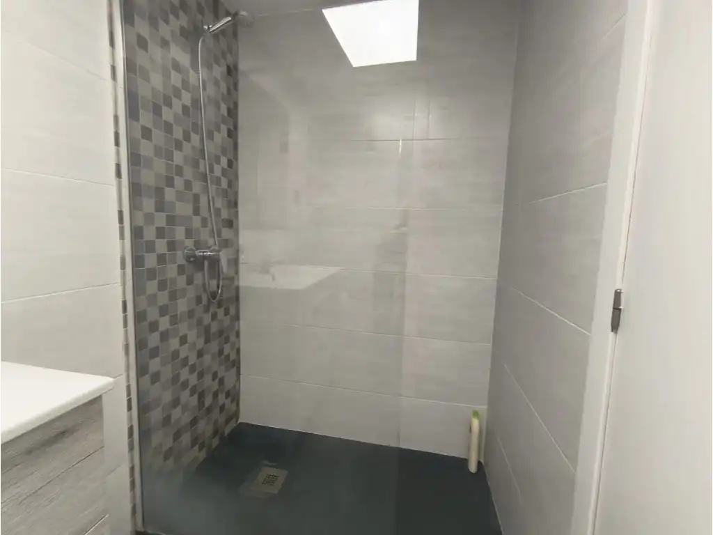 Badezimmer von Wohnungen zum Verkauf in Miramar mit Terrasse und Schwimmbad