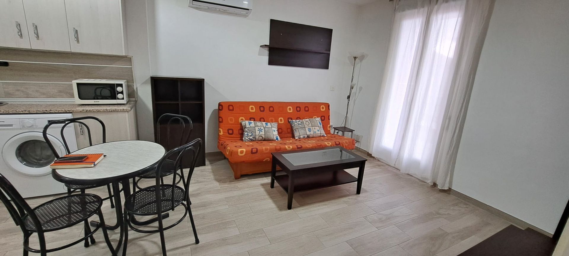 Living room of Apartment to rent in Don Benito  with Air Conditioner and Furnished