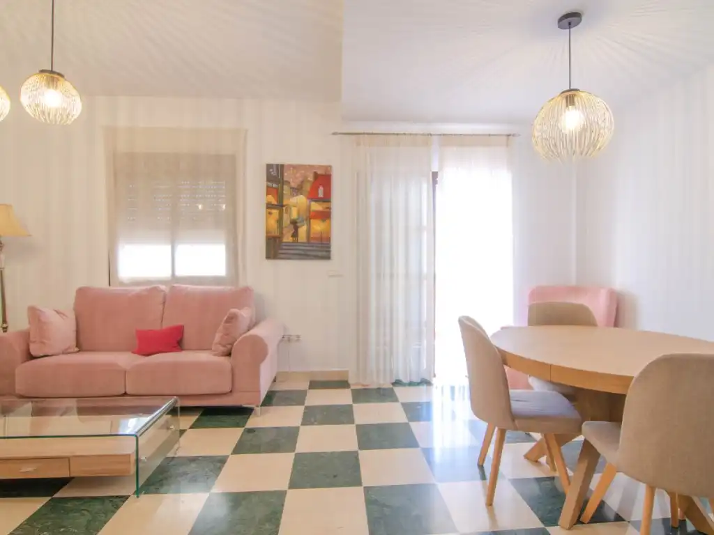 Sala d'estar de Casa o xalet en venda en La Rinconada