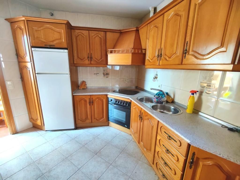 Kitchen of Single-family semi-detached for rent in  Granada Capital  with Air Conditioner and Furnished