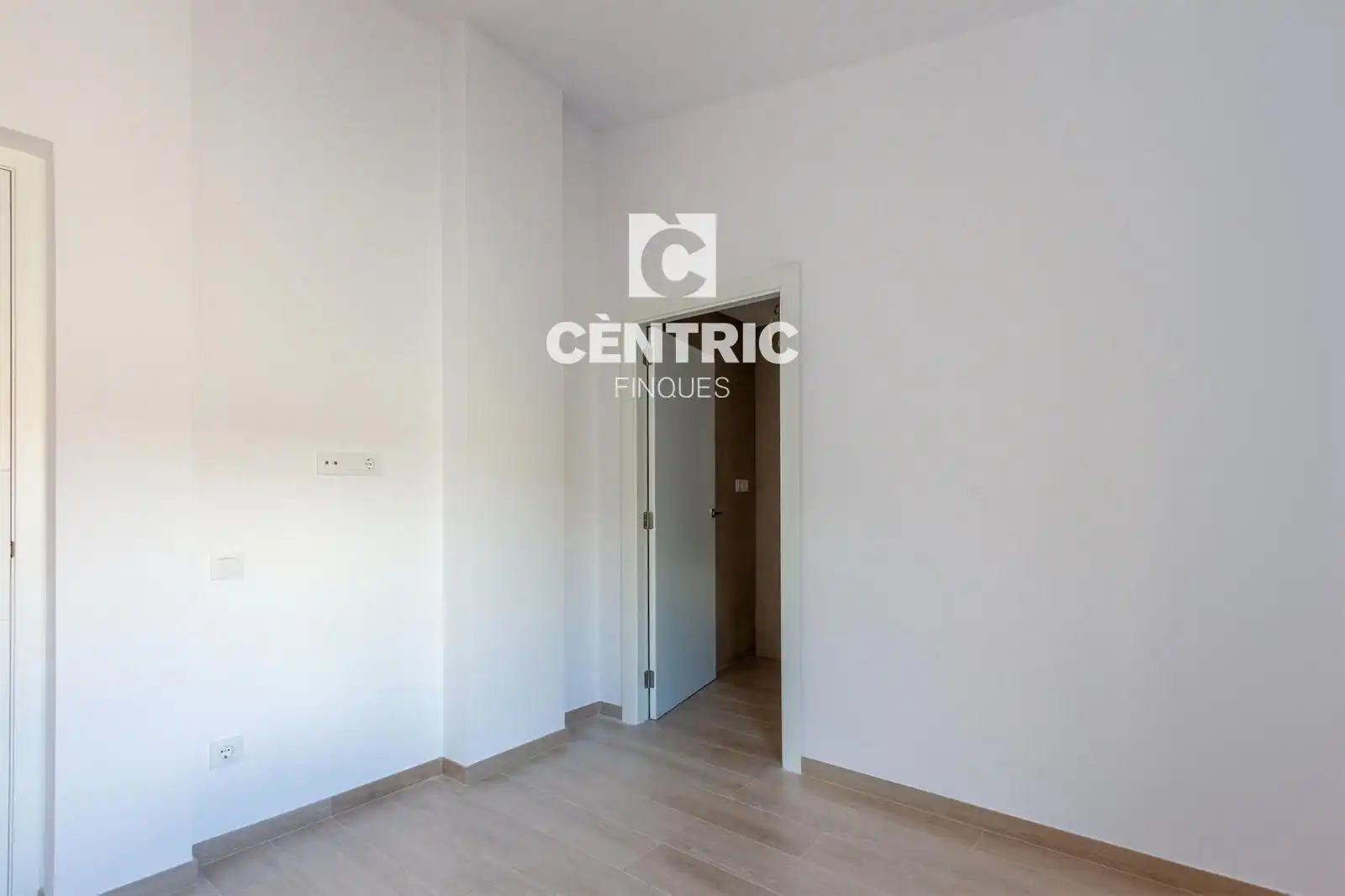 Einfamilien-Reihenhaus zum Verkauf in Barri del Centre