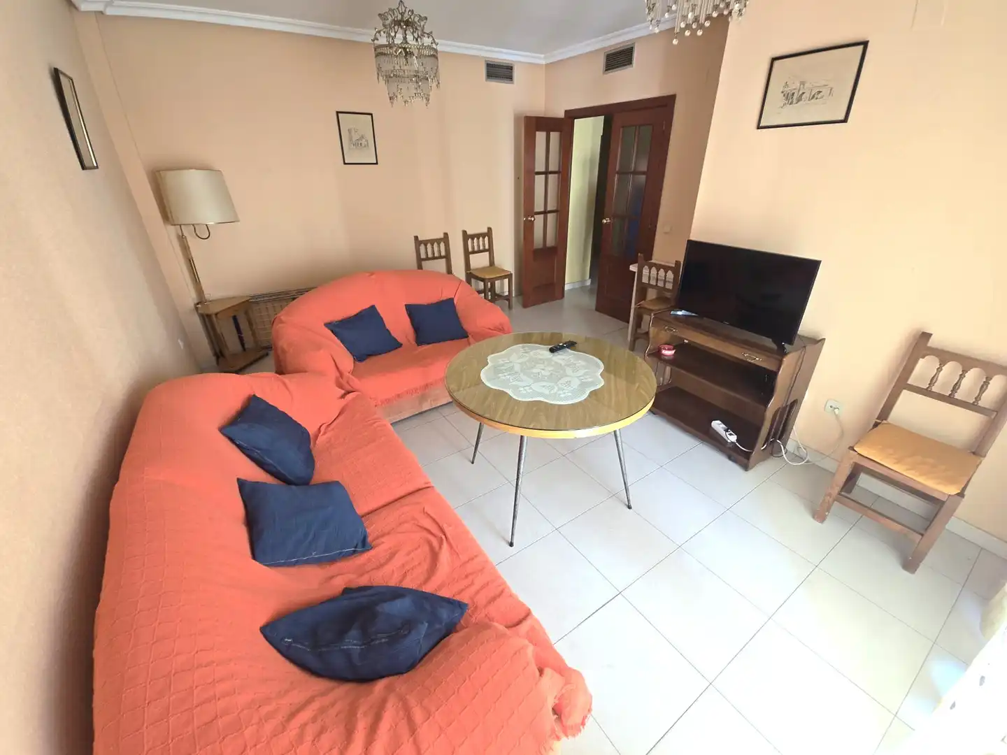 Wohnzimmer von Wohnung zur Miete in Casco Antiguo