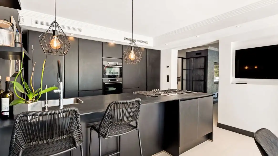 Chalet con piscina en venta en Nueva Andalucía, imagen 5