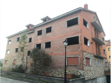 Residencial en venda a Boñar
