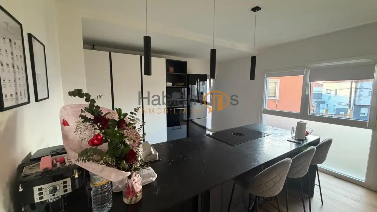 Cocina de Casa o chalet en venta en Vilagarcía de Arousa con Calefacción, Jardín privado y Terraza