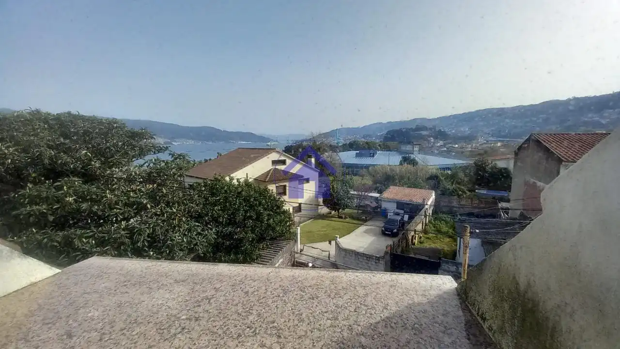 Houses for sale in Vigo   with Heating, Private garden and Parquet flooring