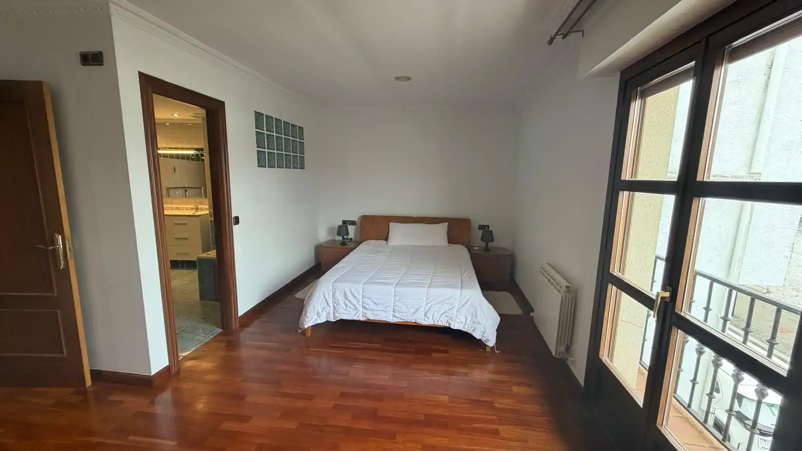Habitación de Casa adosada en venta en Salvatierra / Agurain con Calefacción y Jardín privado