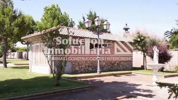Vista exterior de Casa o chalet en venta en Salamanca con Calefacción y Piscina