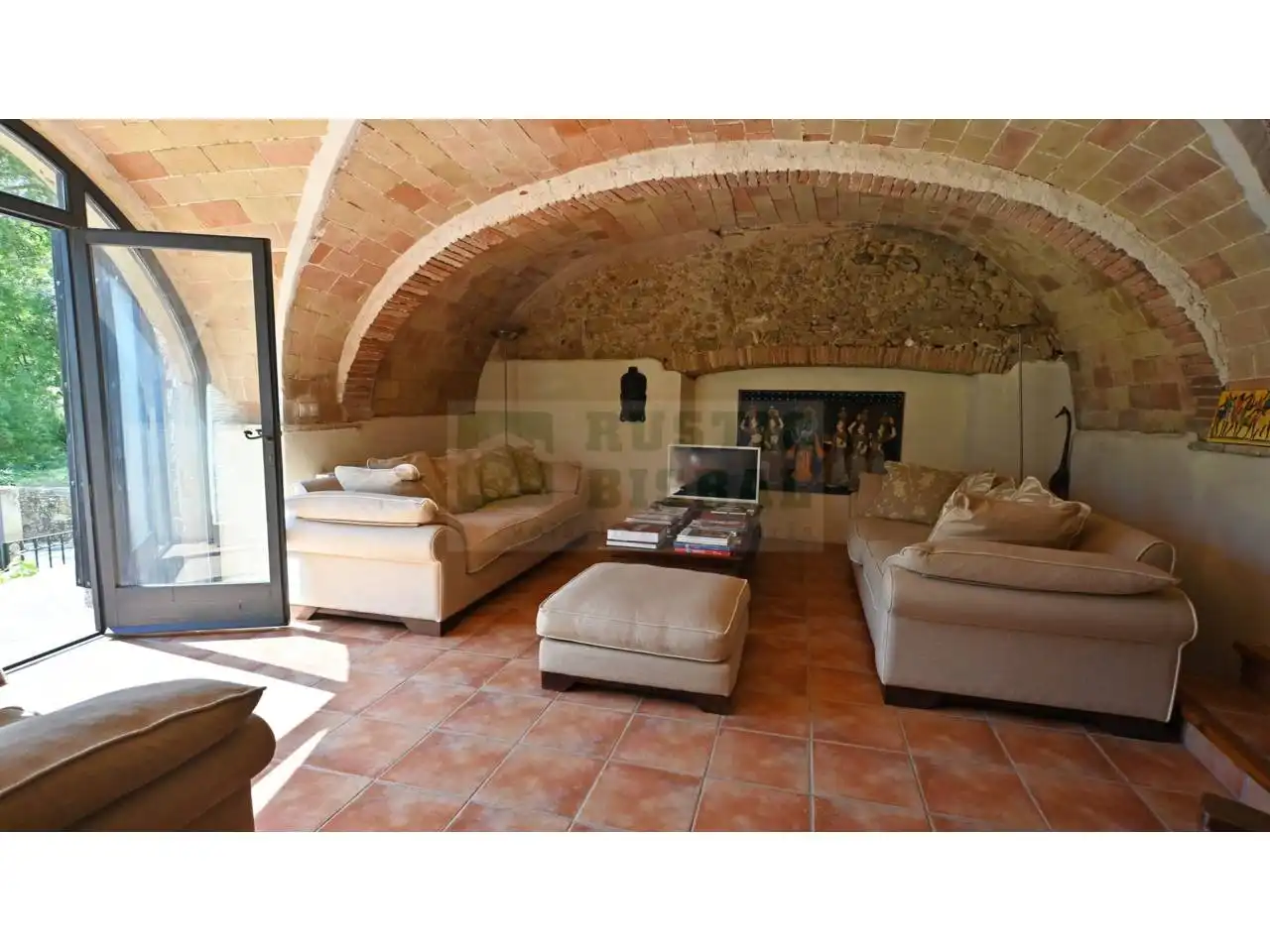 Wohnzimmer von Country house zum Verkauf in Borrassà mit Heizung, Privatgarten und Terrasse