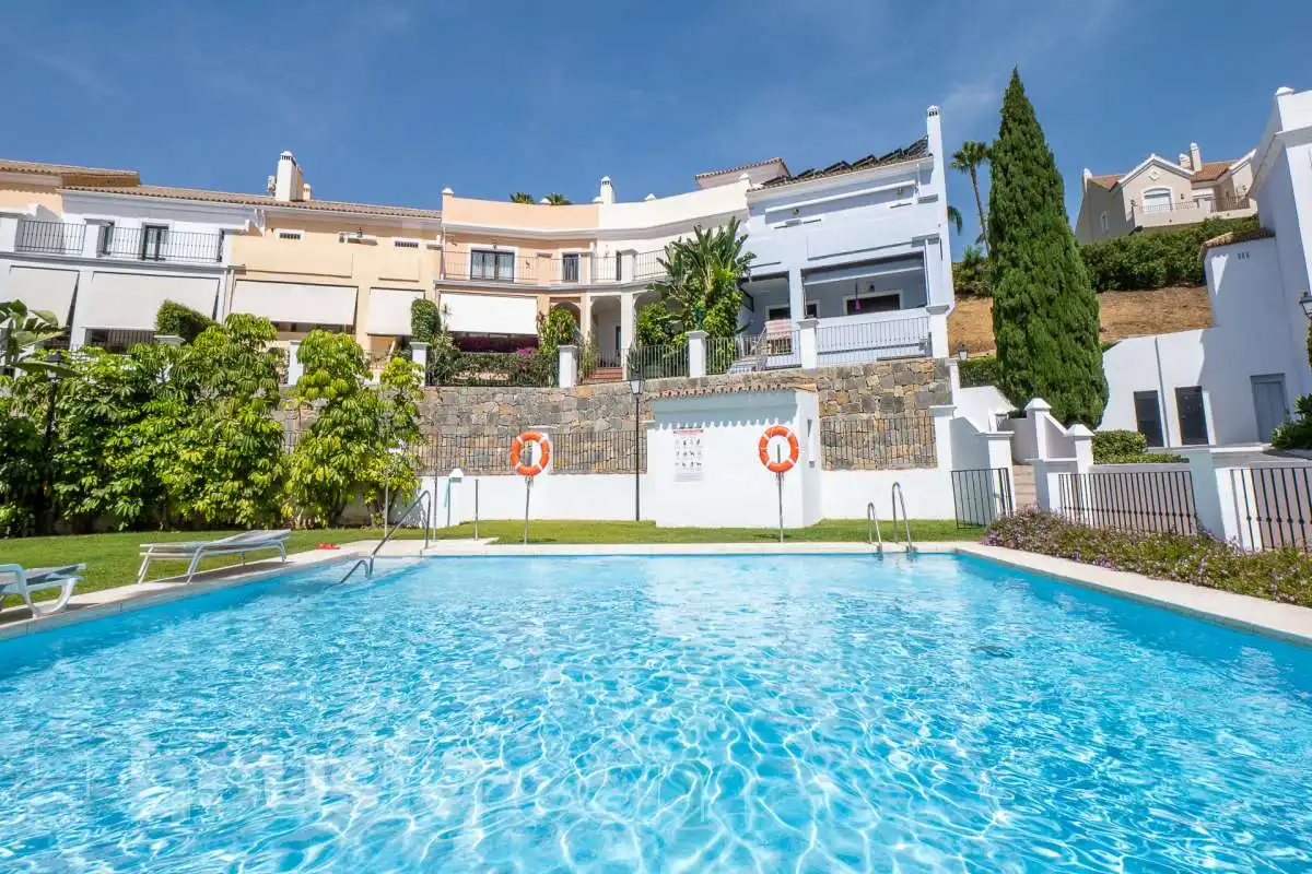 Exterior view of Houses for sale in Estepona  with Air Conditioner, Heating and Private garden