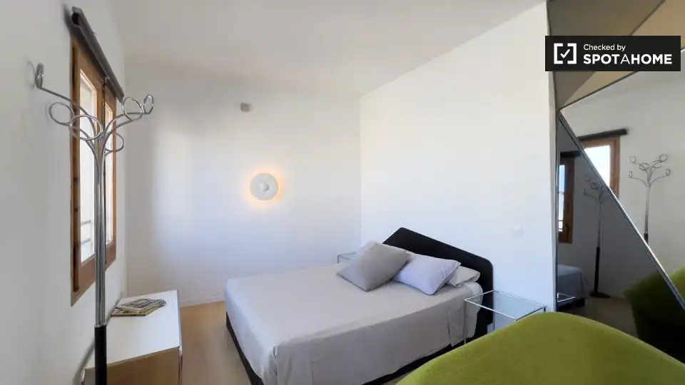 Piso con terraza en alquiler en Ciutat Vella, imagen 3