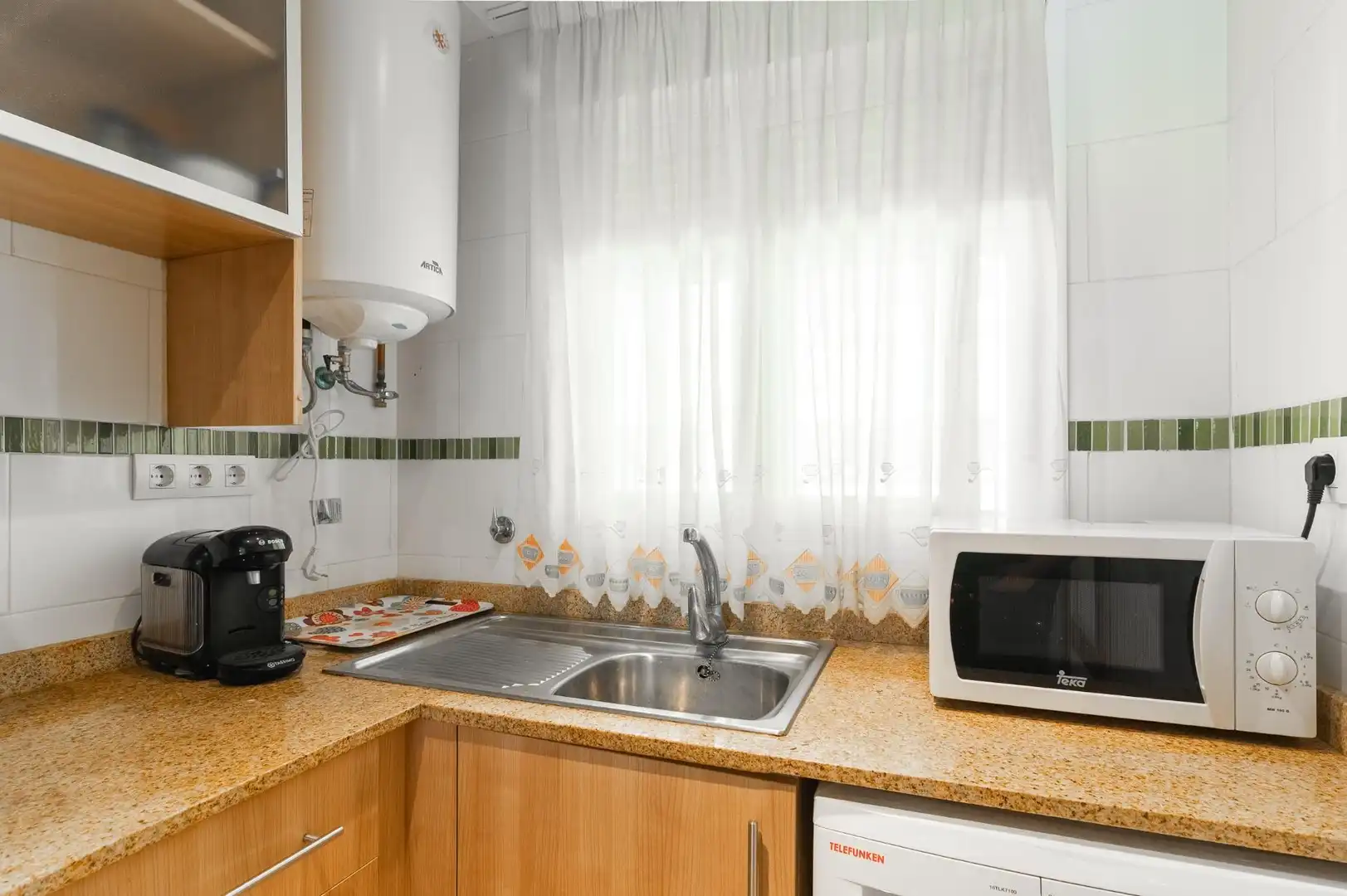 Cuina de Apartament en venda en Oropesa del Mar / Orpesa amb Aire condicionat, Jardí privat i Terrassa