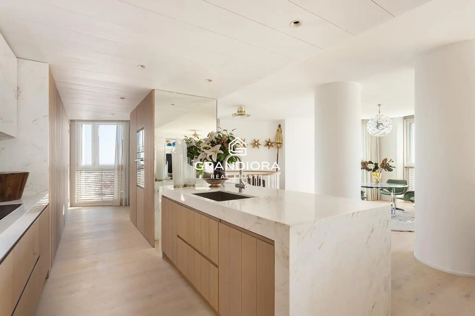Cocina de Ático en venta en Barcelona con Terraza, Amueblado y Alarma