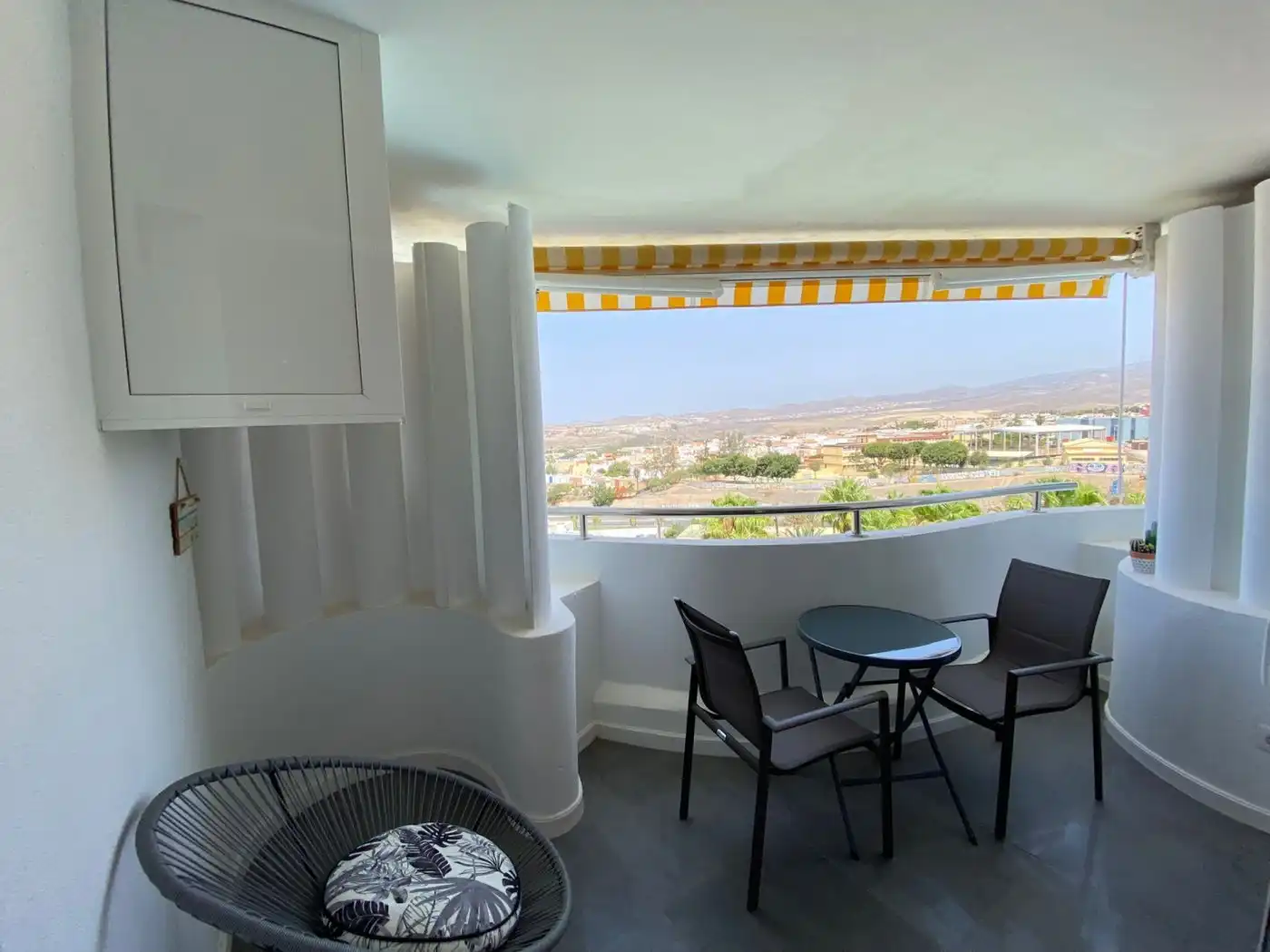 Terrassa de Apartament de lloguer en San Bartolomé de Tirajana amb Aire condicionat, Moblat i Balcó