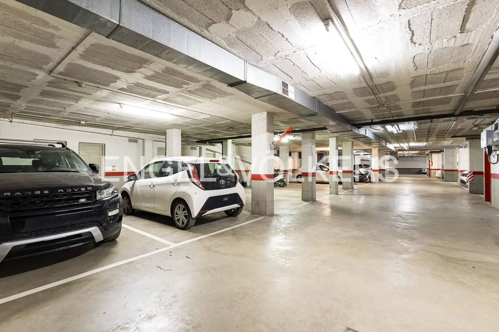 Parking de Piso en venta en Sant Cugat del Vallès con Aire acondicionado, Calefacción y Parquet