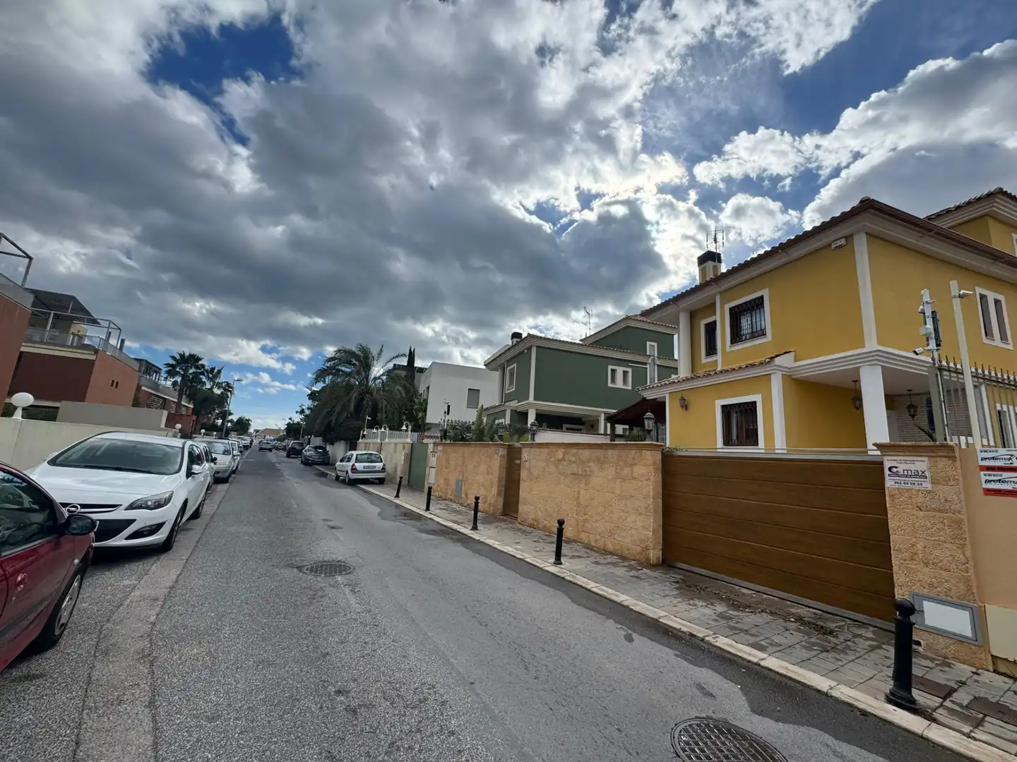 Vista exterior de Casa o chalet en venta en Alicante / Alacant con Aire acondicionado, Calefacción y Jardín privado