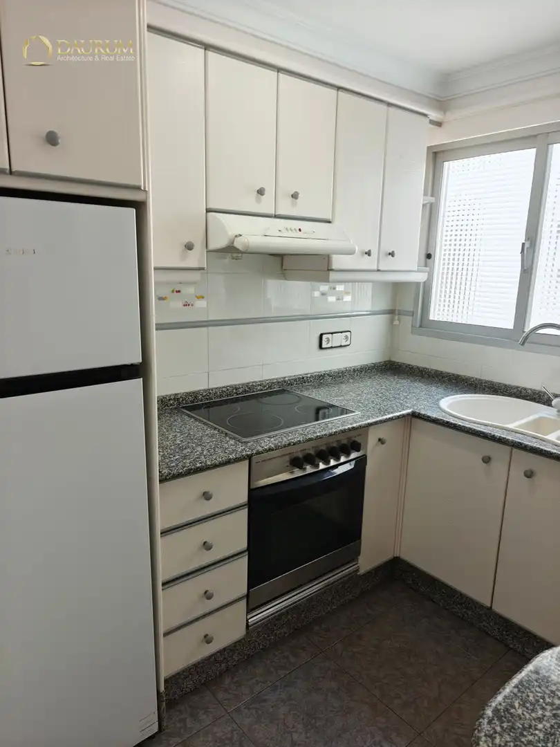 Cuina de Pis en venda en Alaquàs amb Aire condicionat i Terrassa