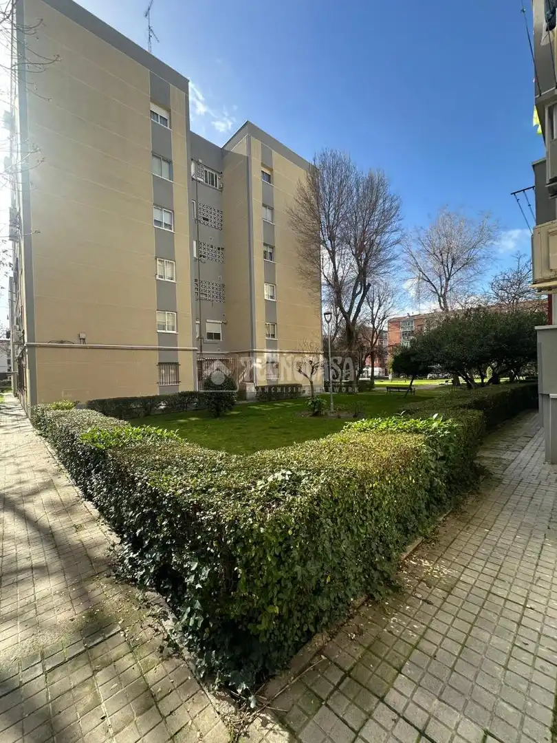 Exterior view of Flat for sale in Móstoles  with Air Conditioner, Heating and Terrace