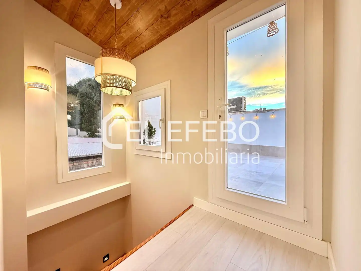 Vista exterior de Dúplex en venda en Antequera amb Aire condicionat, Calefacció i Parquet