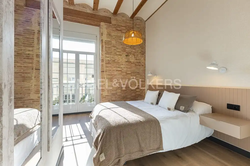 Bedroom of Flat for rent in Valencia  with Air Conditioner, Heating and Terrace