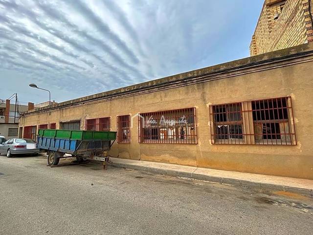Local comercial en Venta en Mare de Déu del Carmen en El Perelló