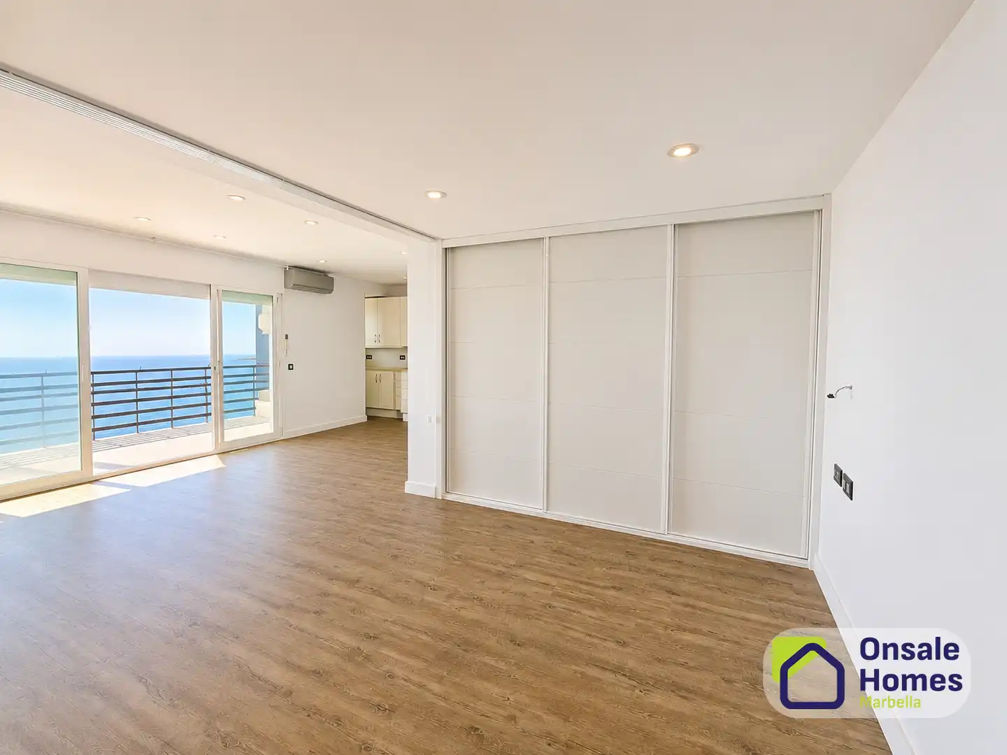 Piso en venta en Marbella con Aire acondicionado, Terraza y Balcón