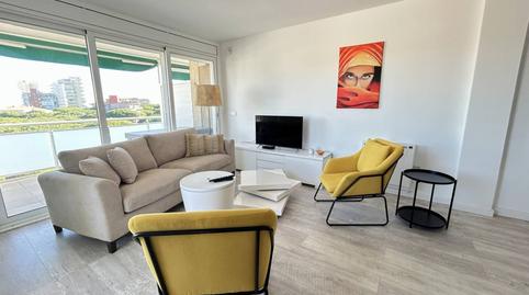 Foto 2 de Apartament en venda a Mediterrania, Centre - Platja, Girona