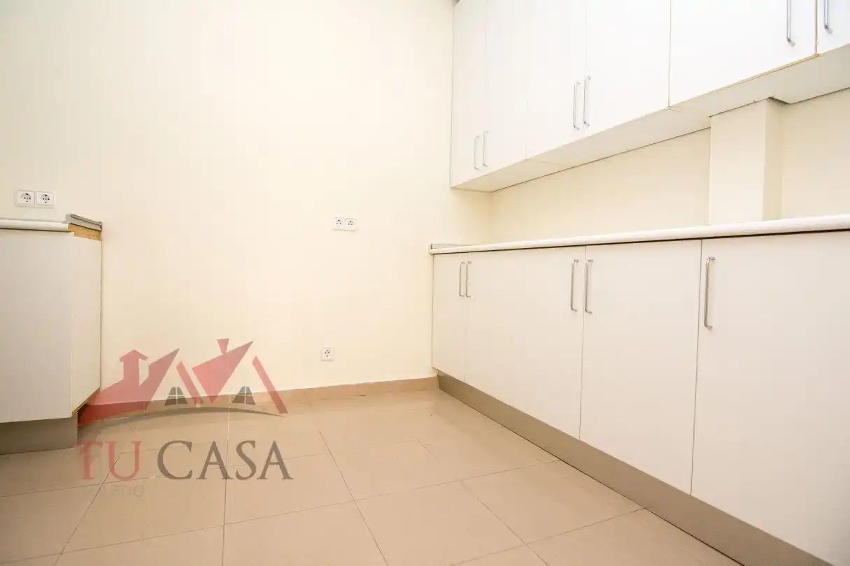 Kitchen of Office for rent in Toledo  with Air Conditioner and Heating