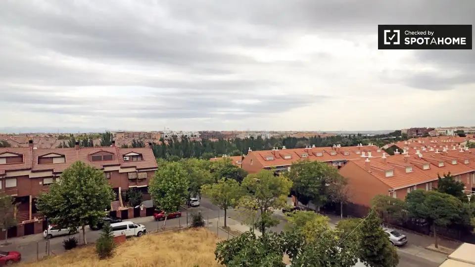 Vista exterior de Piso de alquiler en Leganés con Aire acondicionado, Calefacción y Amueblado
