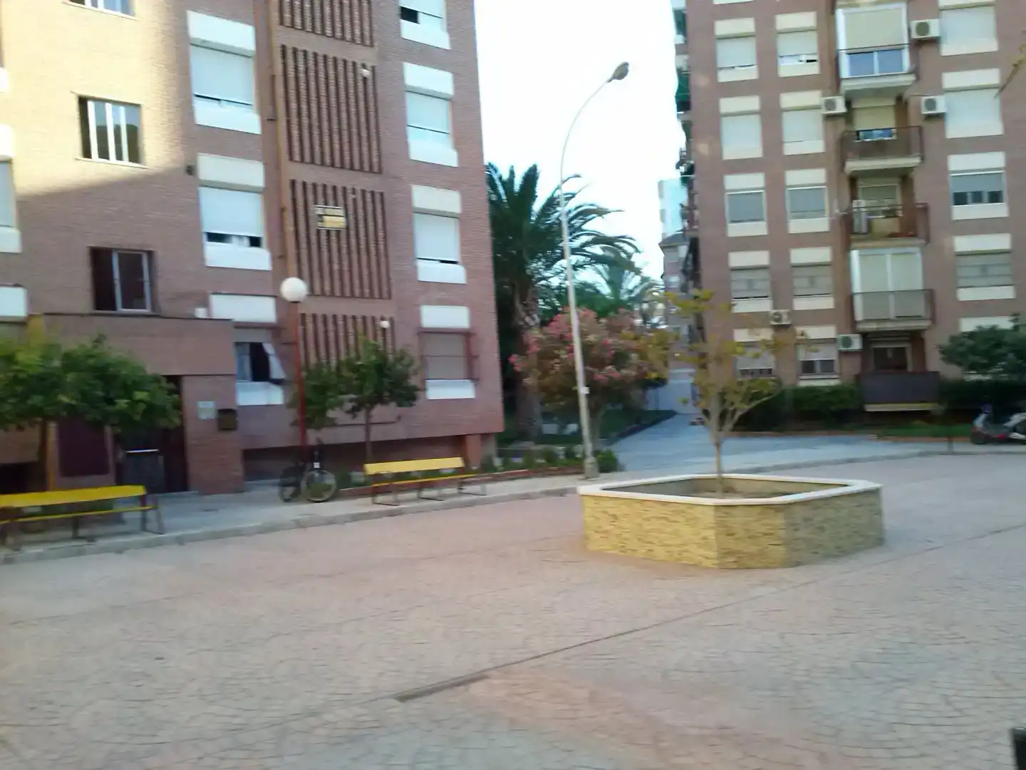 Außenansicht von Wohnung zur Miete in Murcia mit Klimaanlage, Privatgarten und Möbliert