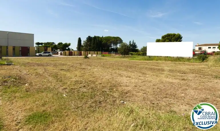 Terrenys i solars en venda a Garriguella, imagen 3
