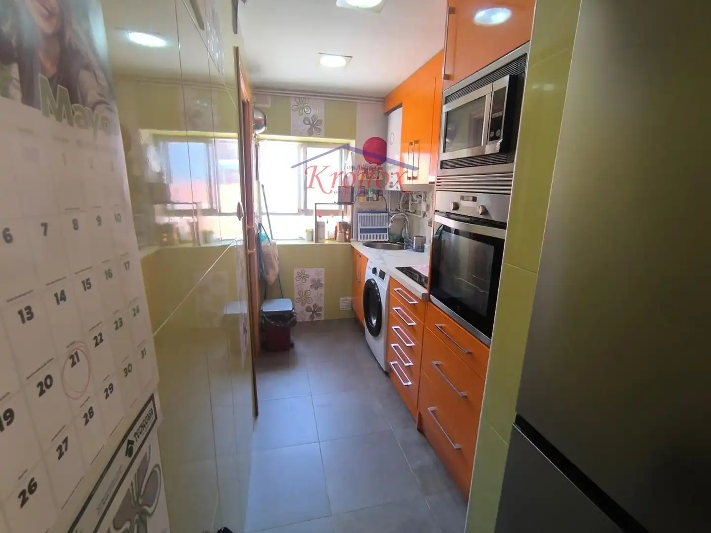 Küche von Wohnung zum Verkauf in Madrid mit Klimaanlage, Heizung und Ofen