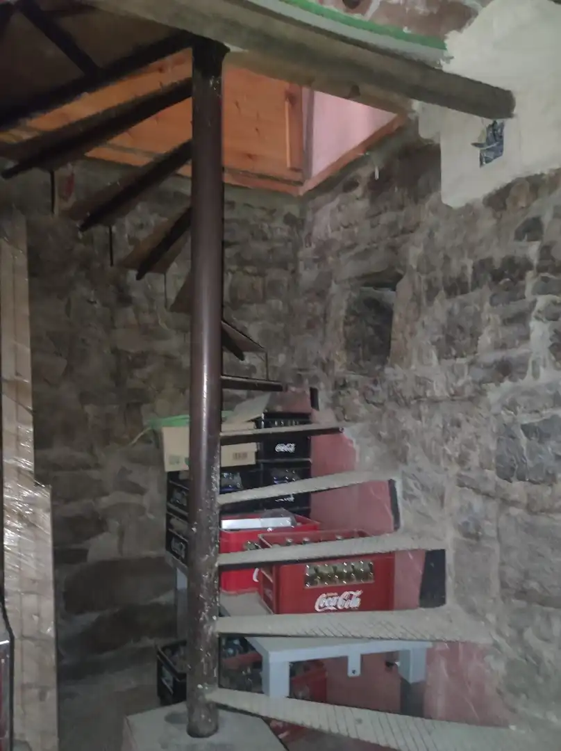 Einfamilien-Reihenhaus zum Verkauf in Barruelo de Santullán mit Ofen, Waschmaschine und Fernseher
