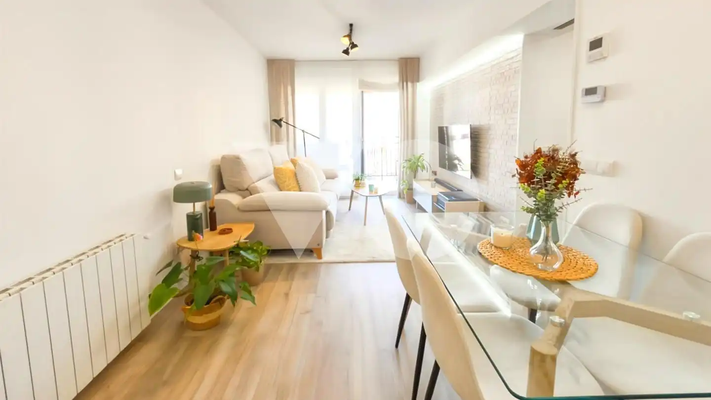 Living room of Flat for sale in  Madrid Capital  with Air Conditioner, Heating and Terrace