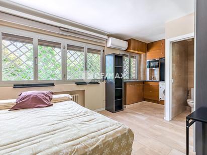 Bedroom of Flat for sale in  Madrid Capital  with Heating