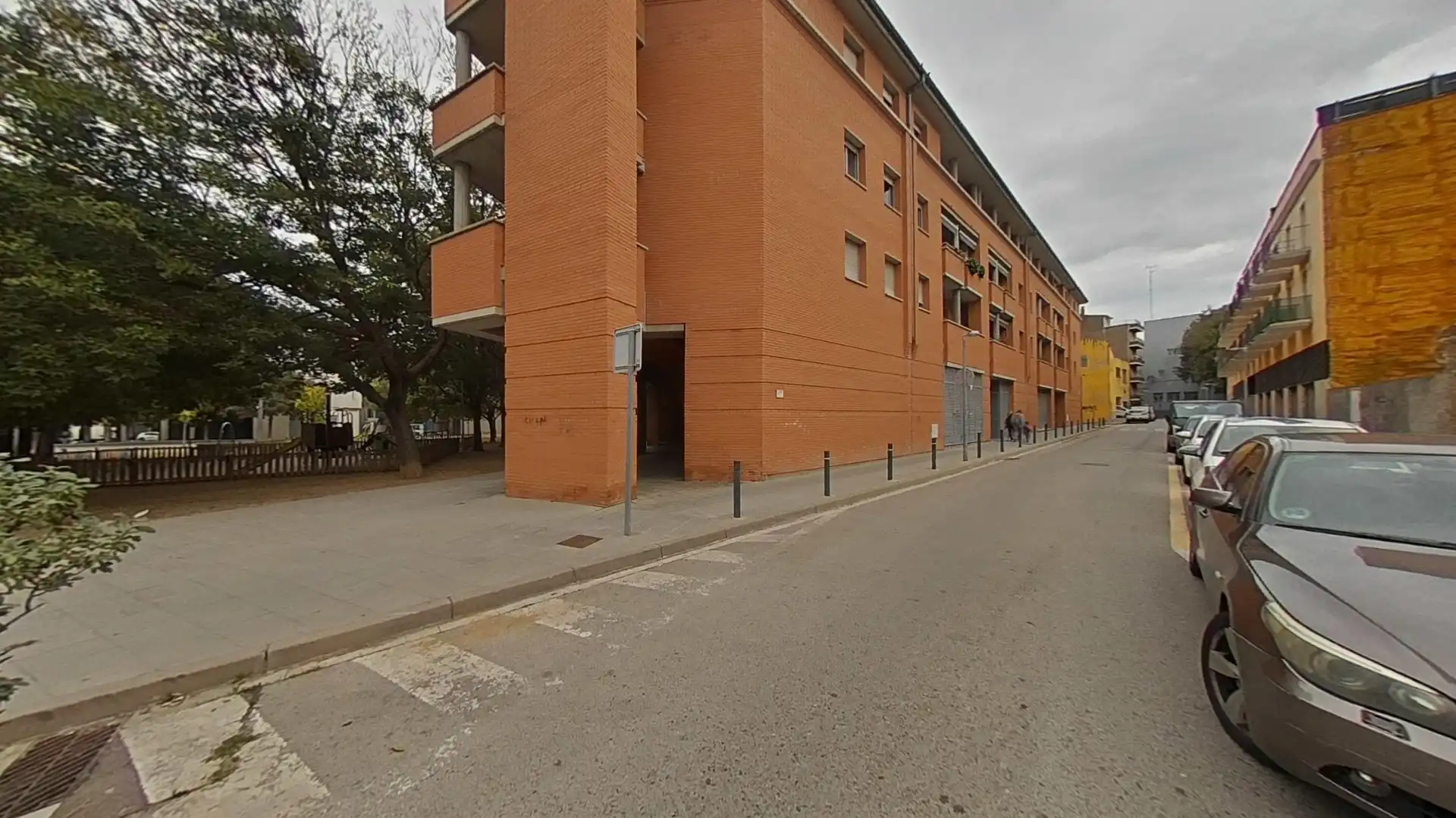 Local comercial en venta en Llanca 14