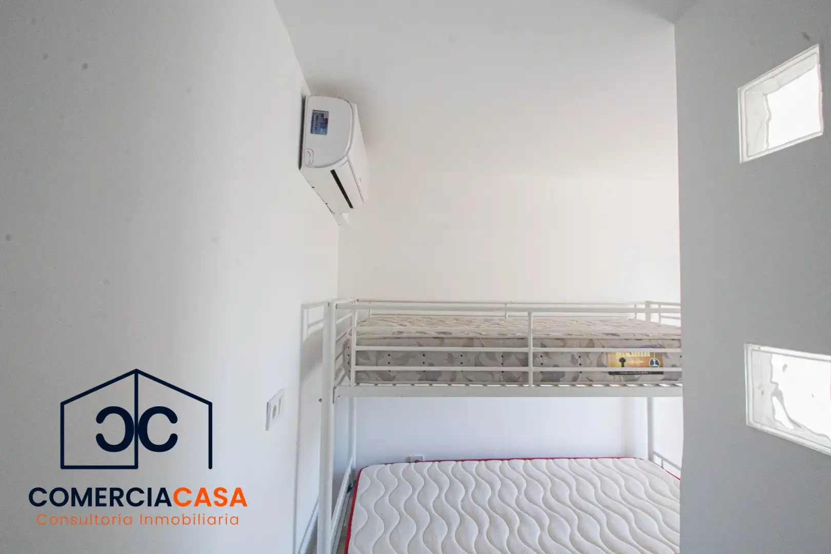 Habitación de Dúplex en venta en Armilla con Aire acondicionado, Calefacción y Terraza