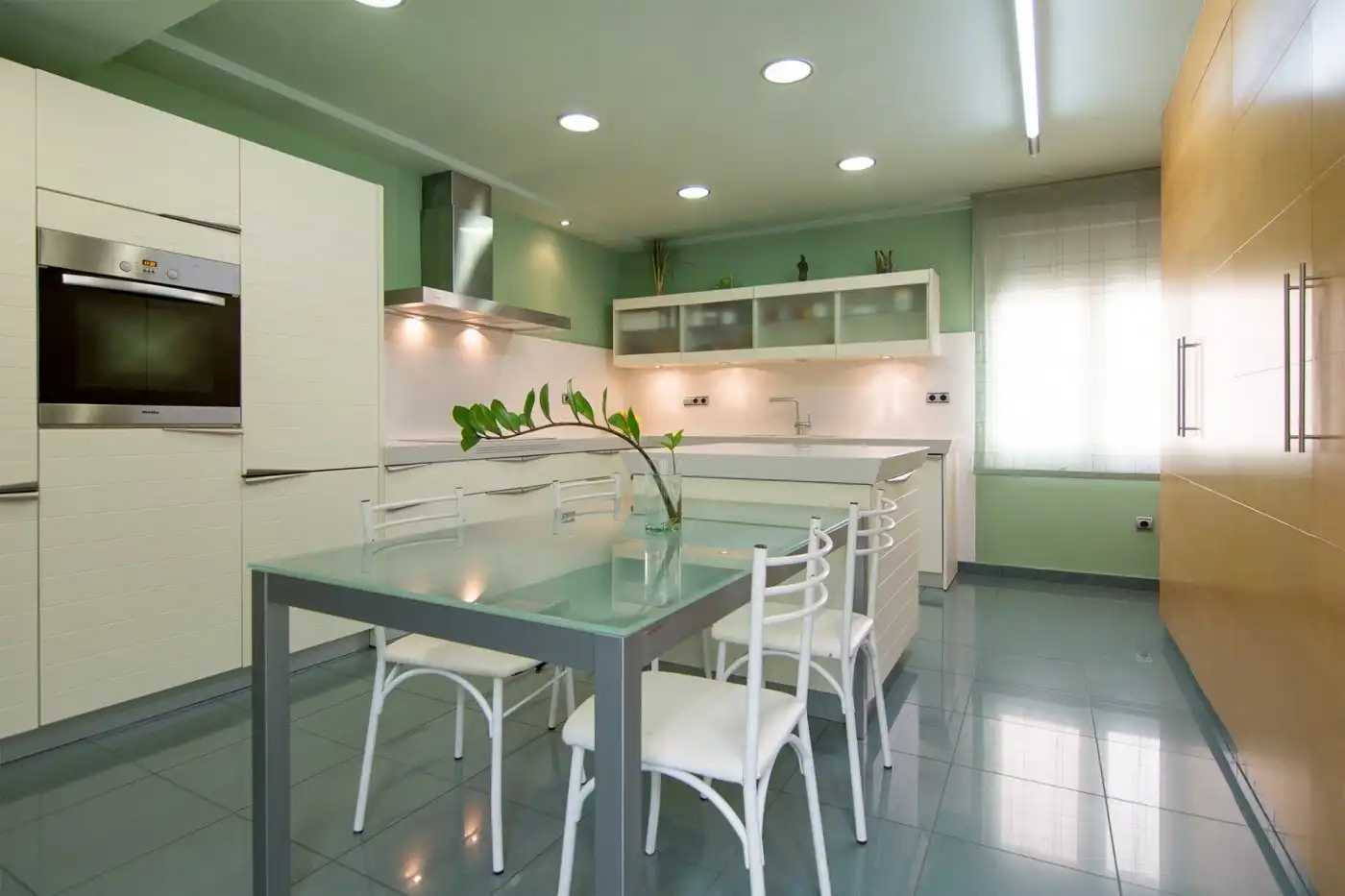 Houses for sale in Calle COMPOSITOR JOAQUIM SERRA, 3, Eixample - Horta Capallera