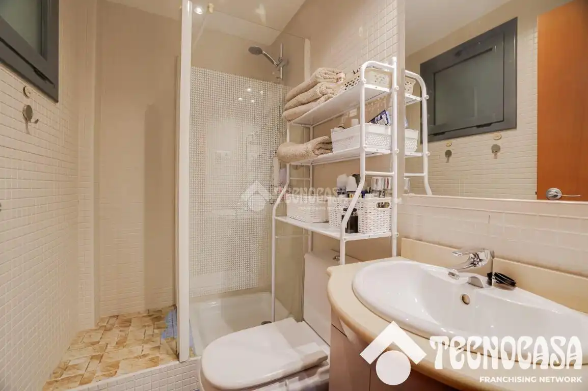 Baño de Piso en venta en Rubí con Aire acondicionado, Calefacción y Parquet