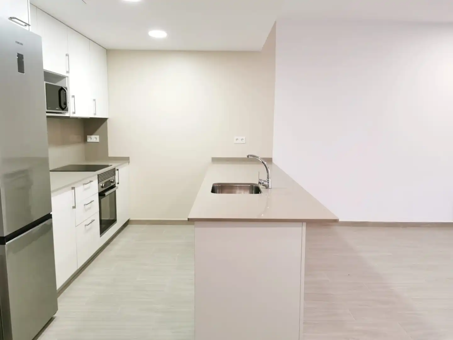 Wohnung zur Miete in Plaça de la Puríssima Sang, Centre