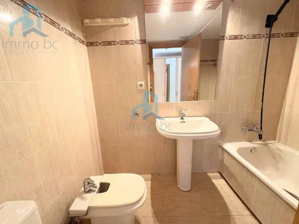 Bathroom of Ground floor for sale in Cambrils