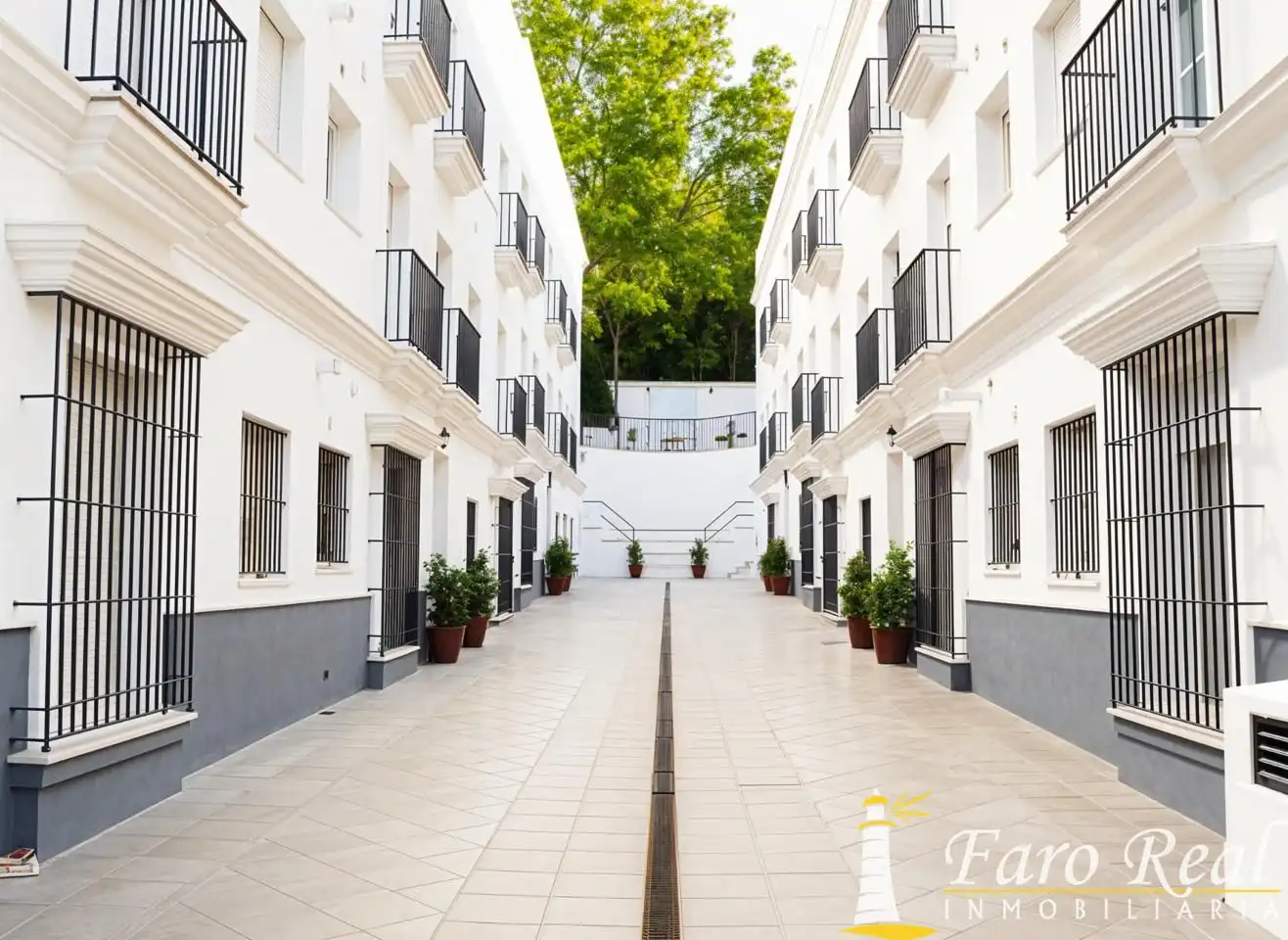 Vista exterior de Planta baixa en venda en Sanlúcar de Barrameda amb Aire condicionat i Moblat