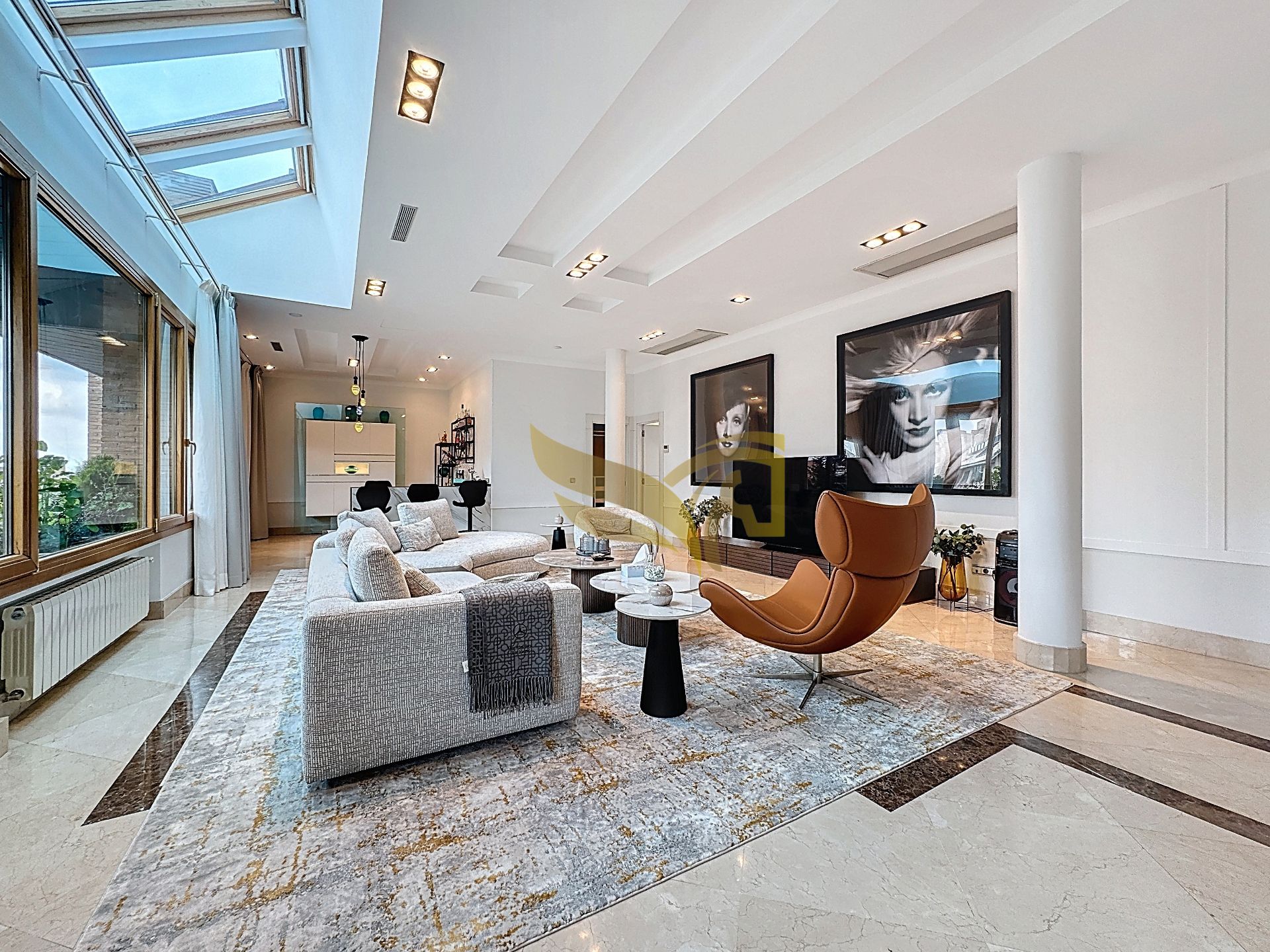 Sala de estar de Dúplex en venta en Pozuelo de Alarcón con Aire acondicionado, Calefacción y Terraza