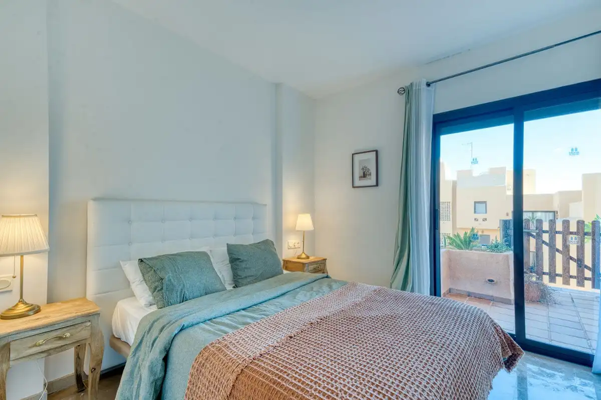 Habitación de Planta baja en venta en Manilva con Aire acondicionado, Terraza y Trastero