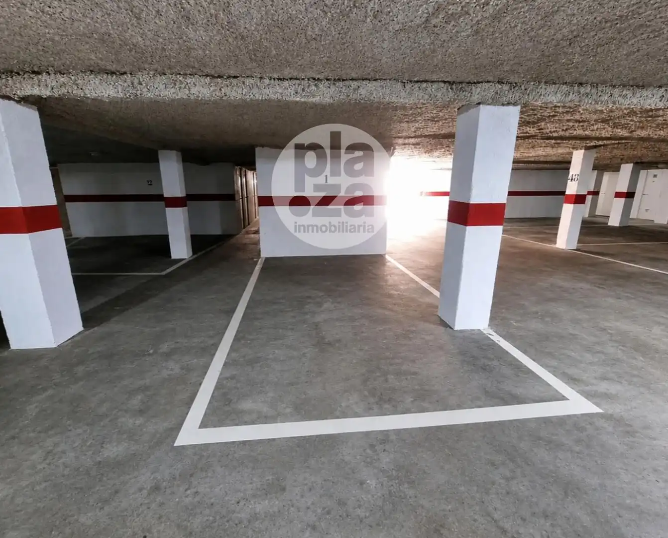 Parking de Piso en venta en San Mamés de Burgos con Calefacción y Trastero