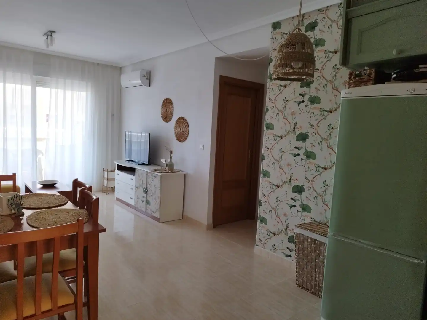 Wohnzimmer von Wohnungen zur Miete in Oropesa del Mar / Orpesa mit Klimaanlage, Heizung und Terrasse